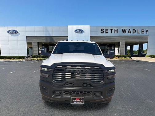 2025 RAM 3500 Tradesman Crew Cab 4x4 8' Box