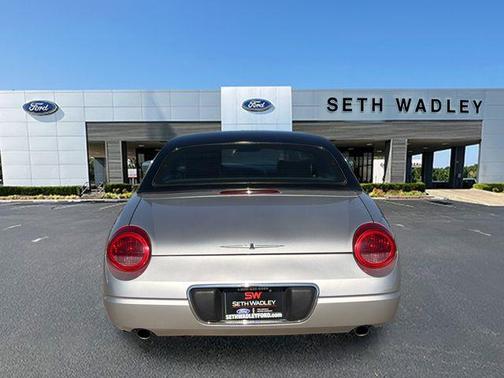 2004 Ford Thunderbird Base