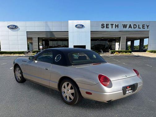 2004 Ford Thunderbird Base