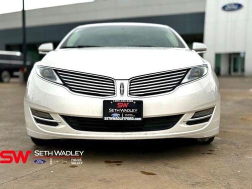 2016 Lincoln MKZ Base