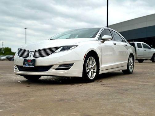 2016 Lincoln MKZ Base