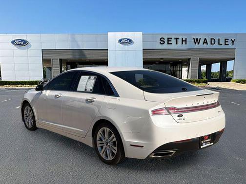 2016 Lincoln MKZ Base