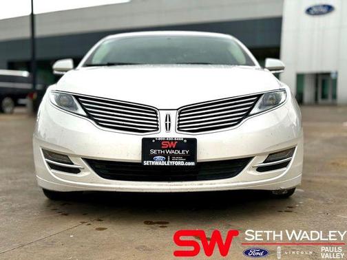 2016 Lincoln MKZ Base