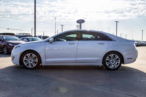 2016 Lincoln MKZ Base