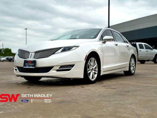2016 Lincoln MKZ Base