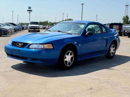 2000 Ford Mustang Base
