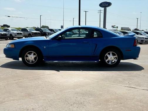 2000 Ford Mustang Base
