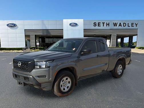 2023 Nissan Frontier S