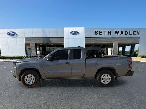 2023 Nissan Frontier S