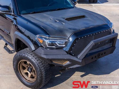 2020 Toyota Tacoma TRD Sport