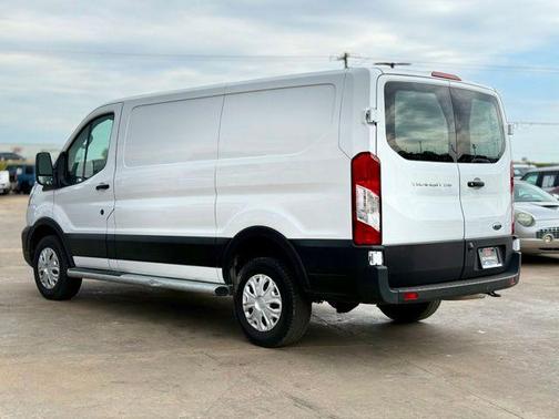 2024 Ford Transit-250 Base