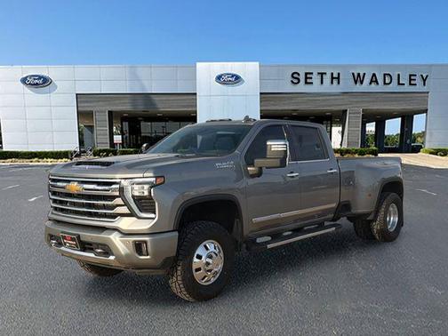 2025 Chevrolet Silverado 3500 High Country