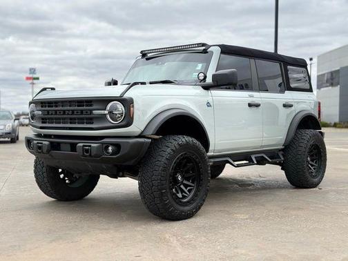 2023 Ford Bronco Black Diamond