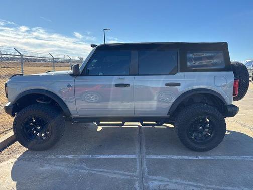 2023 Ford Bronco Black Diamond