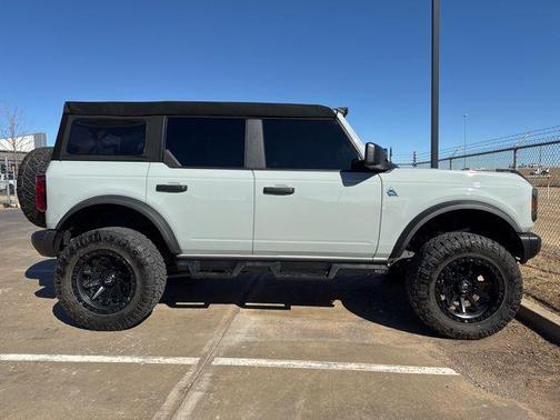 2023 Ford Bronco Black Diamond