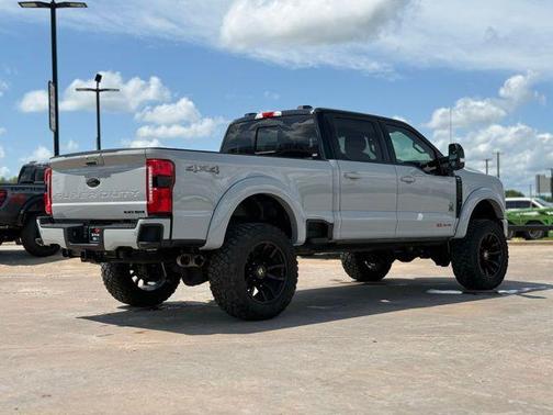 Avalanche 2025 Ford F-250 Lariat