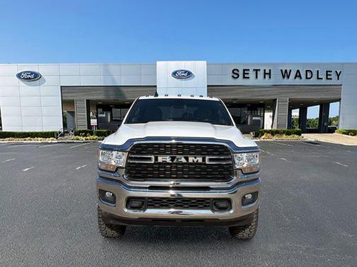 2024 RAM 3500 Big Horn Crew Cab 4x4 8' Box