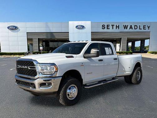 2024 RAM 3500 Big Horn Crew Cab 4x4 8' Box