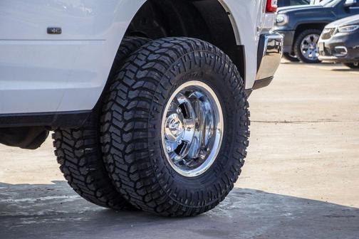 2024 RAM 3500 Big Horn Crew Cab 4x4 8' Box