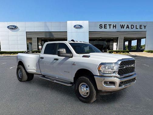 2024 RAM 3500 Big Horn Crew Cab 4x4 8' Box