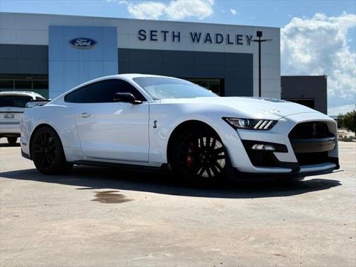 2022 Ford Shelby GT500 Base