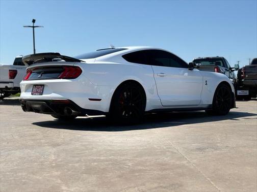 2022 Ford Shelby GT500 Base
