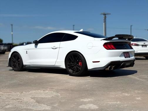 2022 Ford Shelby GT500 Base
