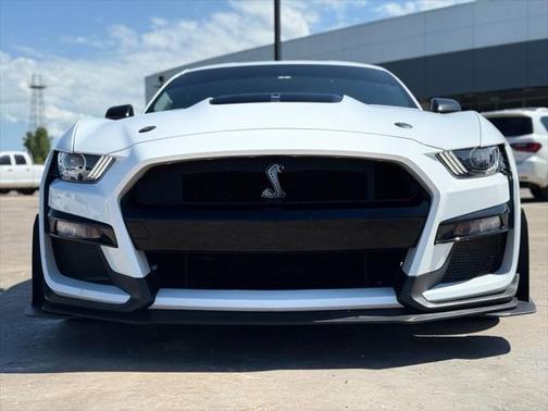 2022 Ford Shelby GT500 Base