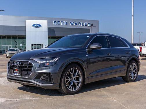 2023 Audi Q8 55 Premium Plus