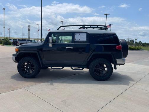 2014 Toyota FJ Cruiser Base