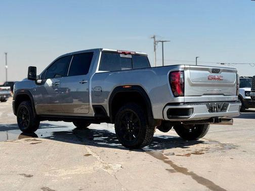 2025 GMC Sierra 2500 AT4