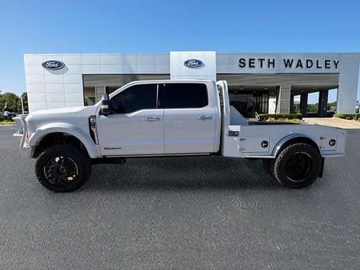 2023 Ford F-450 Platinum