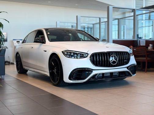 2025 Mercedes-Benz AMG S 63 E 4MATIC