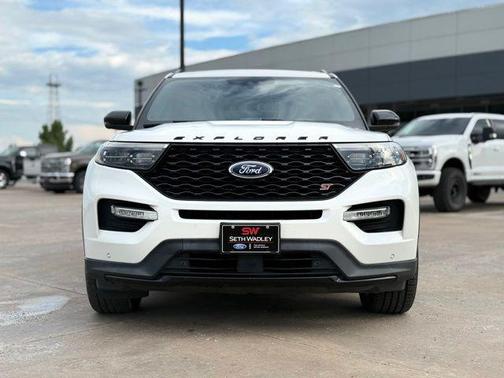 Star White Metallic Tri-Coat 2020 Ford Explorer ST