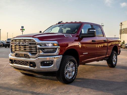 2025 RAM 2500 Big Horn Crew Cab 4x4 6'4' Box