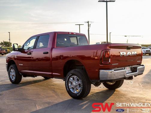 2025 RAM 2500 Big Horn Crew Cab 4x4 6'4' Box