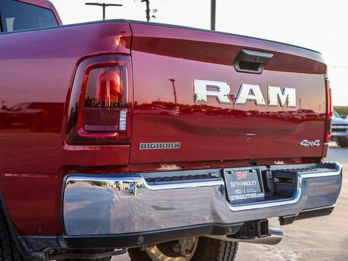 2025 RAM 2500 Big Horn Crew Cab 4x4 6'4' Box