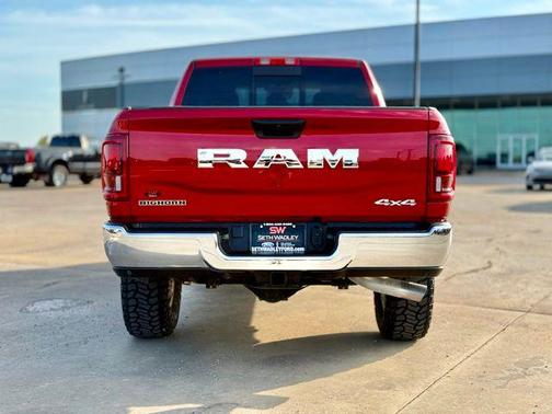 2025 RAM 2500 Big Horn Crew Cab 4x4 6'4' Box