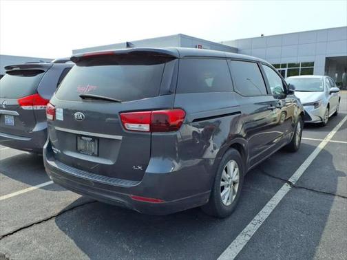 2017 Kia Sedona LX