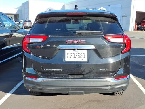 2024 GMC Terrain SLT