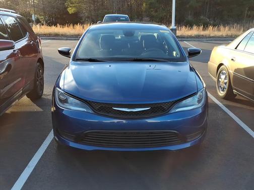 2017 Chrysler 200 Touring