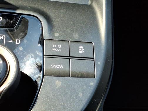 Wind Chill Pearl 2026 Toyota bZ XLE Plus