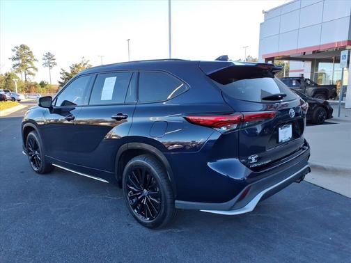 2023 Toyota Highlander XSE