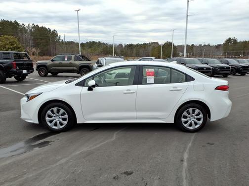 2026 Toyota Corolla Hybrid LE