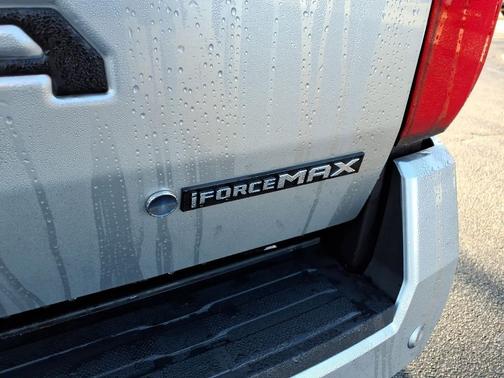 2025 Toyota Tacoma Hybrid TRD Off Road