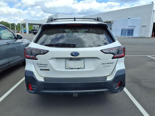 Crystal White Pearl 2020 Subaru Outback Premium