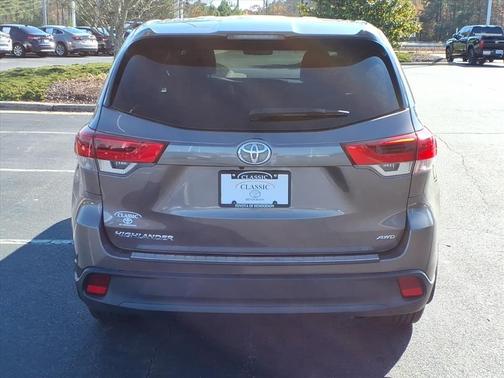 2018 Toyota Highlander LE