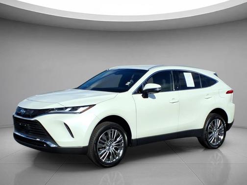 2022 Toyota Venza XLE