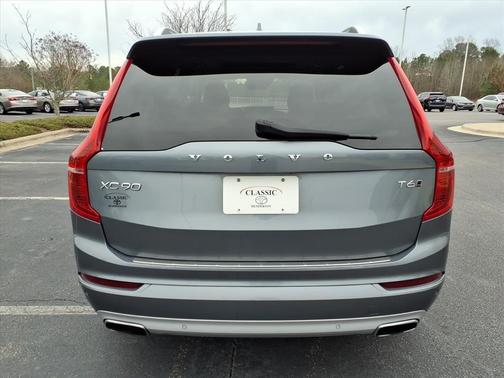 2019 Volvo XC90 T6 Momentum