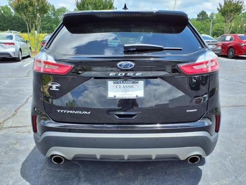2023 Ford Edge Titanium
